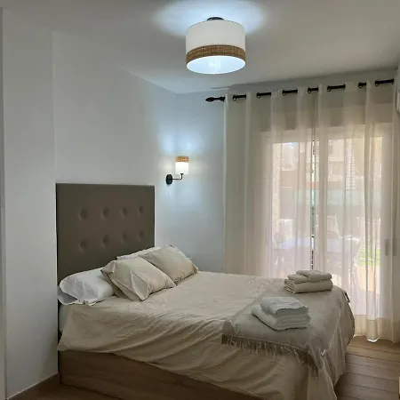 Apartamento Summer Breeze Tenerife, *